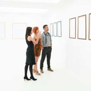 una exposicion de arte